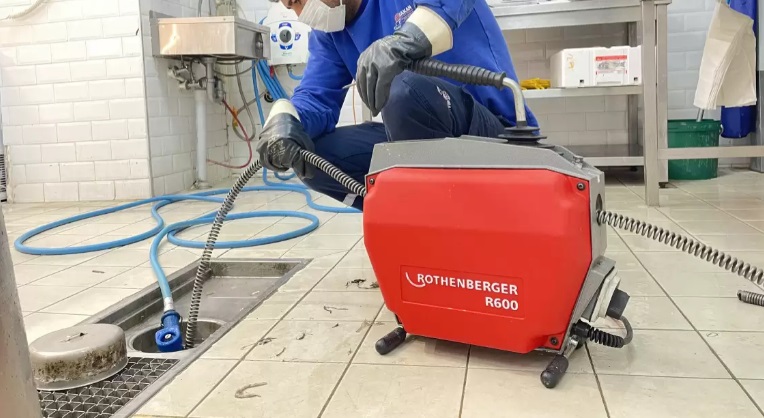 SAPANCA'DA Tesisatci Gider Klozet Açma 